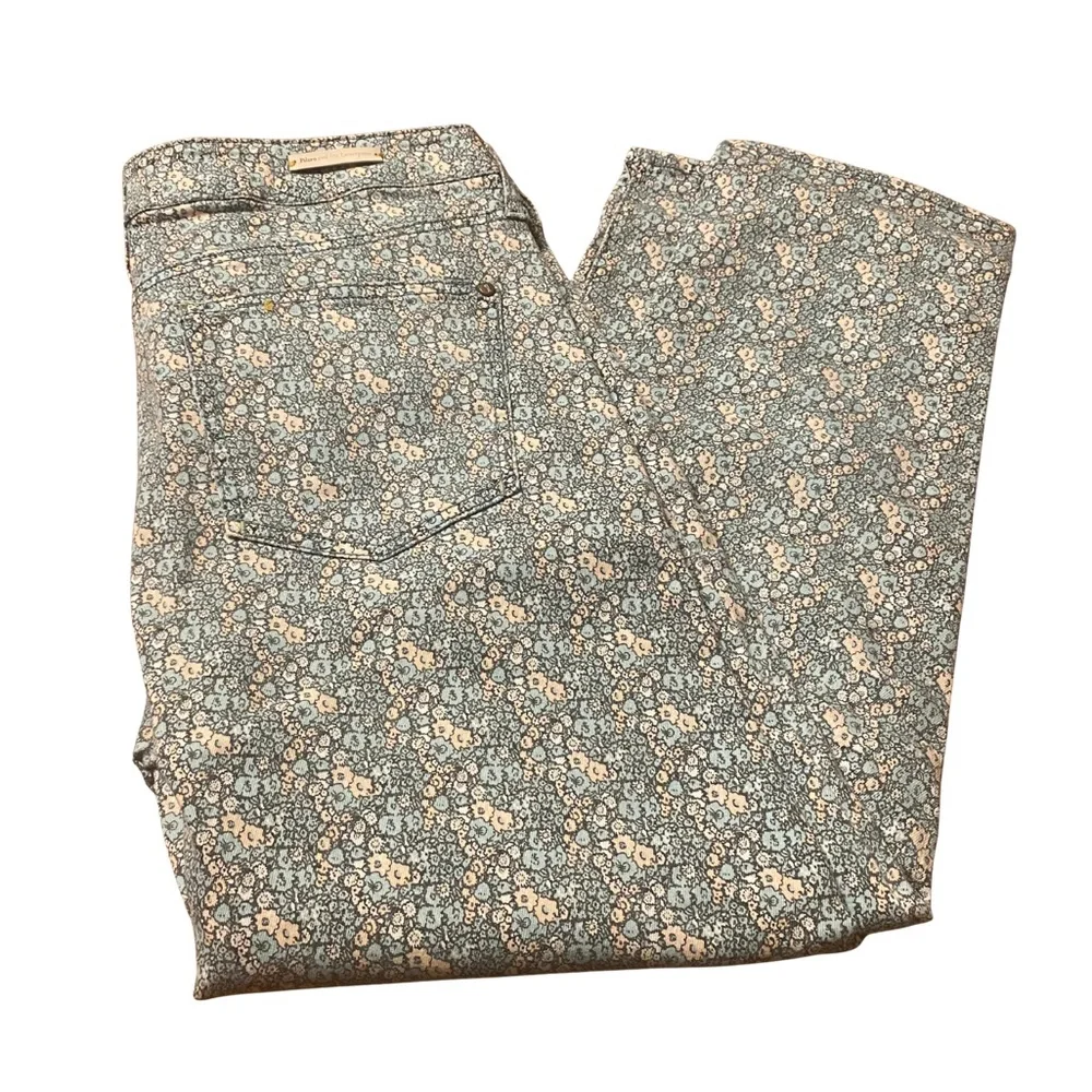 Pilcro ( Anthropologie)Floral Ankle Jeans Size 31 - Picture 1 of 9